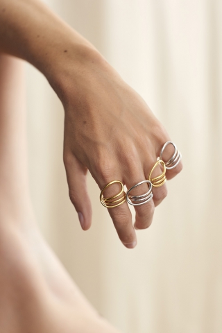 collection-automne-hiver-2022-petit-round-trip-rings-vermeil-and-silver